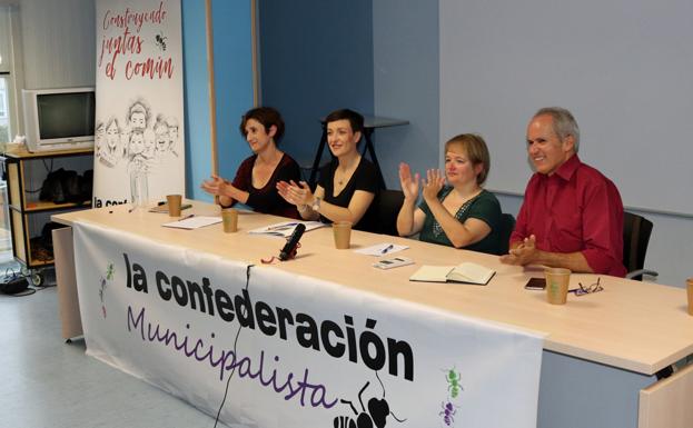 Miembros de una docena agrupaciones municipales de todo el país se han reunido en Burgos