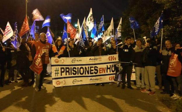 Los funcionarios de prisiones de Burgos se han unido a la huelga desde primera hora de la mañana. 