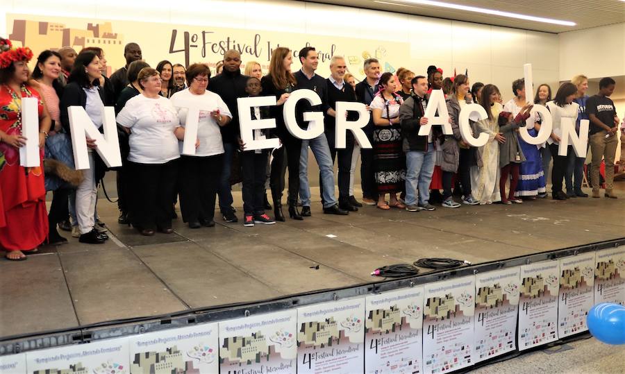 El Festival intercultural celebra su cuarta edición rompiendo prejuicios y abriendo fronteras.