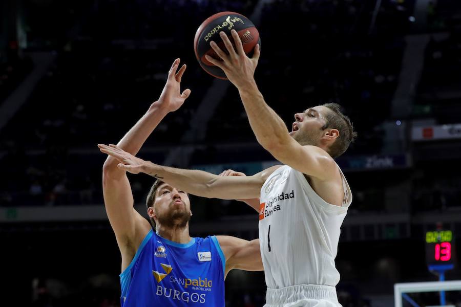 Las mejores imágenes del Real Madrid - San Pablo Burgos disputado en el WiZink Center.