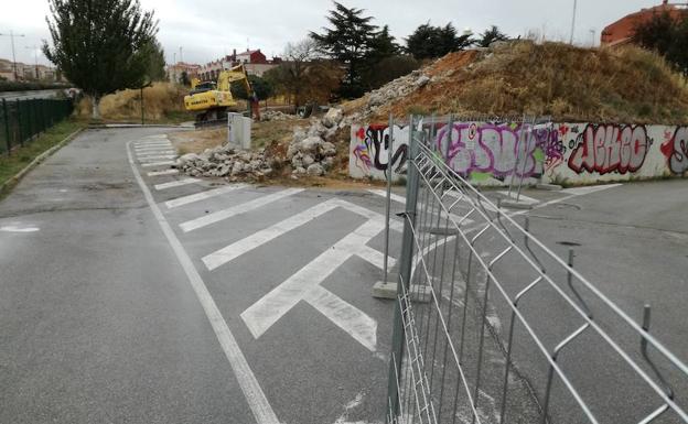 Se ha empezado por la zona vallada y los antiguos estribos