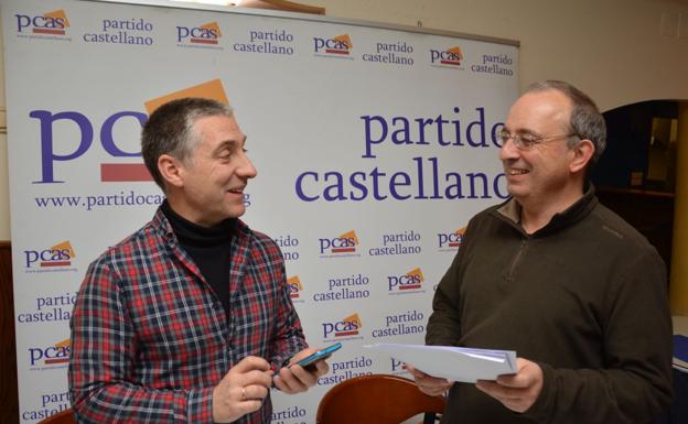 Domingo Hernández (i.), presidente provincial del PCAS, y Luis Marcos, secretario general de TC. 