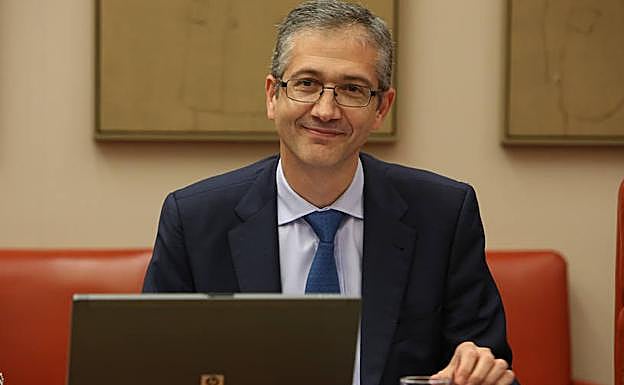El Gobernador del Banco de España, Pablo Hernández de Cos, comparece en Comisión de Economía y Empresa en el Congreso de los Diputados. 