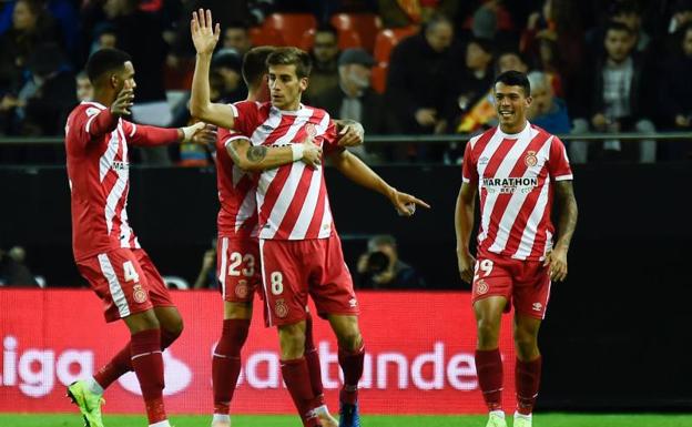 El Girona ahonda en la crisis del Valencia