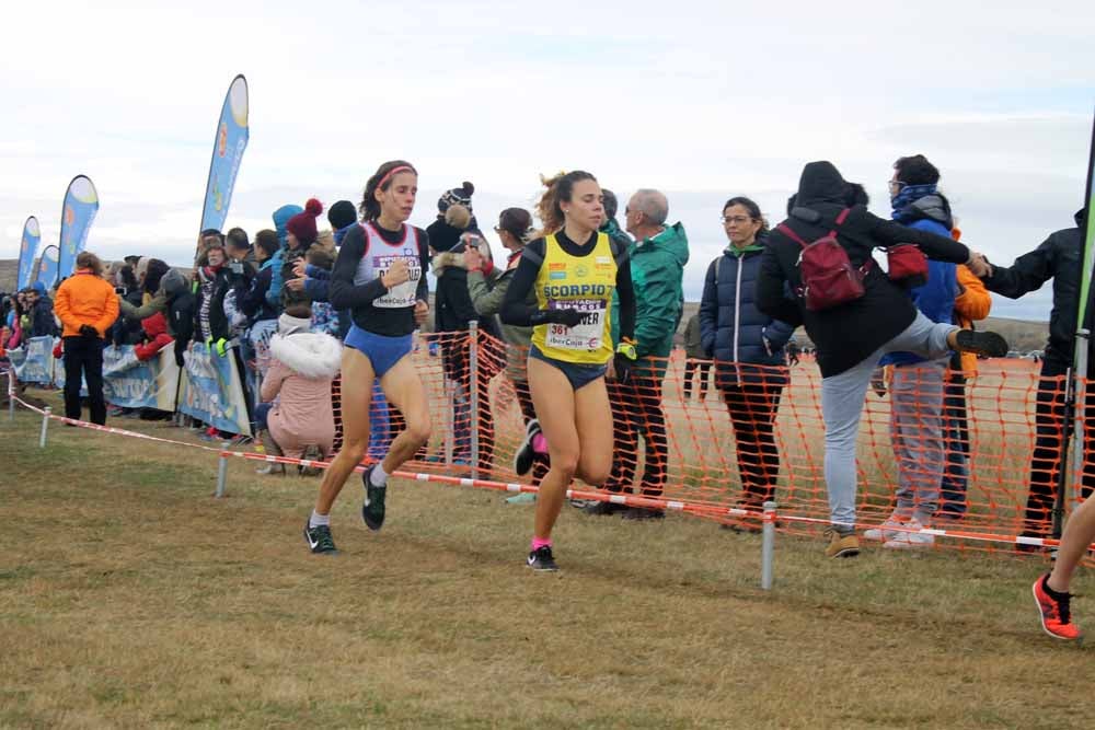 Fotos: Los mejores momentos de la carrera absoluta femenina