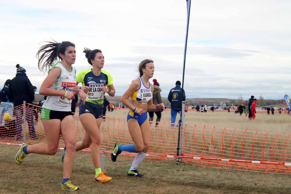 Fotos: Los mejores momentos de la carrera absoluta femenina