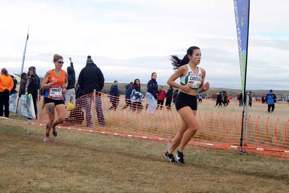 Fotos: Los mejores momentos de la carrera absoluta femenina