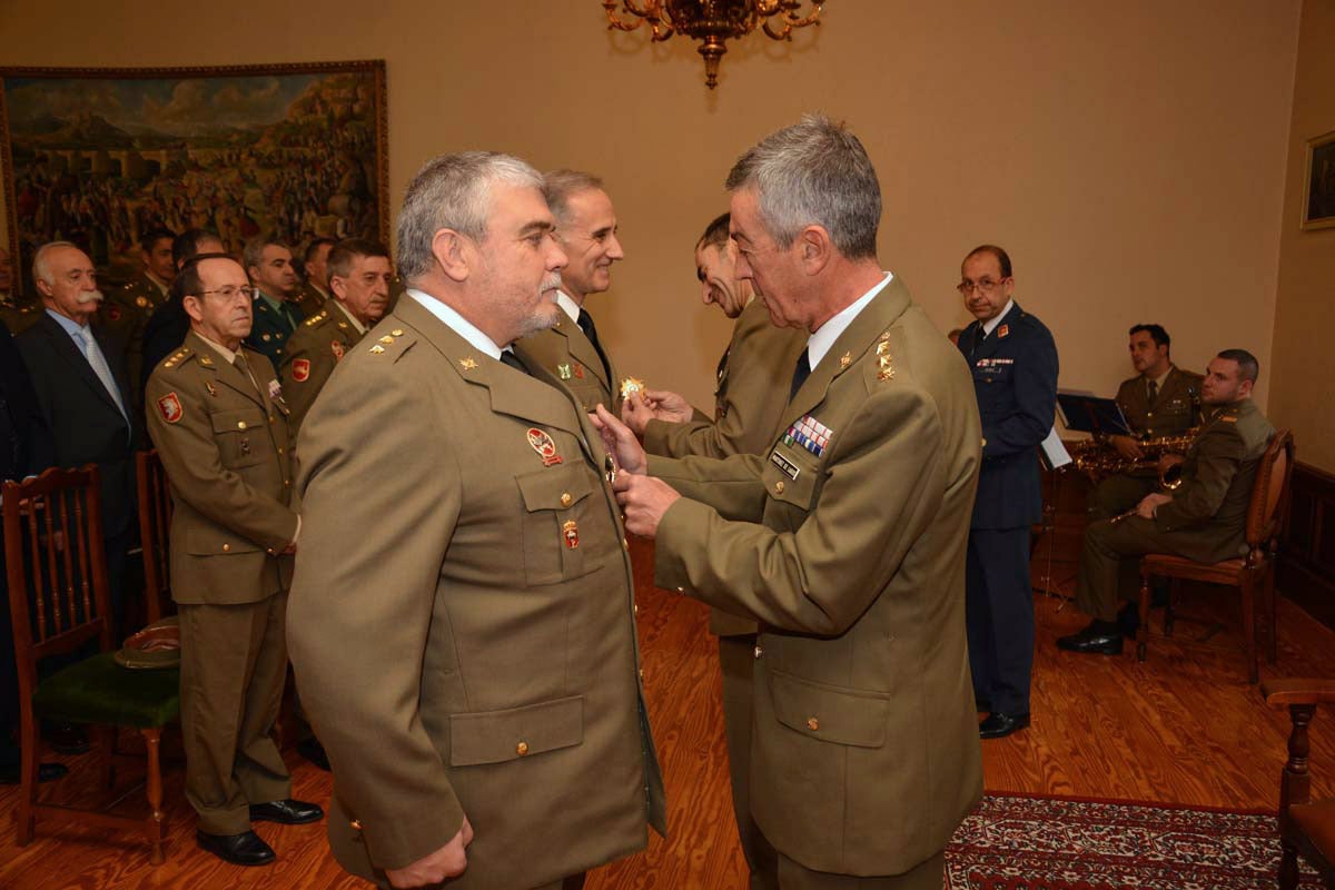 La Subdelegación de Defensa en Burgos reconoce la labor desarrollada en el último año durante un acto institucional.