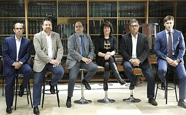 Luis Vélez, Pedro Cotera, Ignacio Santos, Celestina López, Paulino Benito y José María Chamizo.