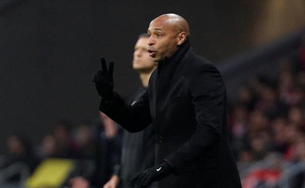 Thierry Henry, durante el partido ante el Atlético.