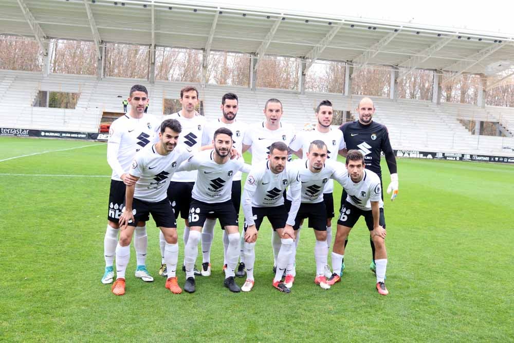 Fotos: Los mejores momentos del Burgos CF - CDA Navalcarnero