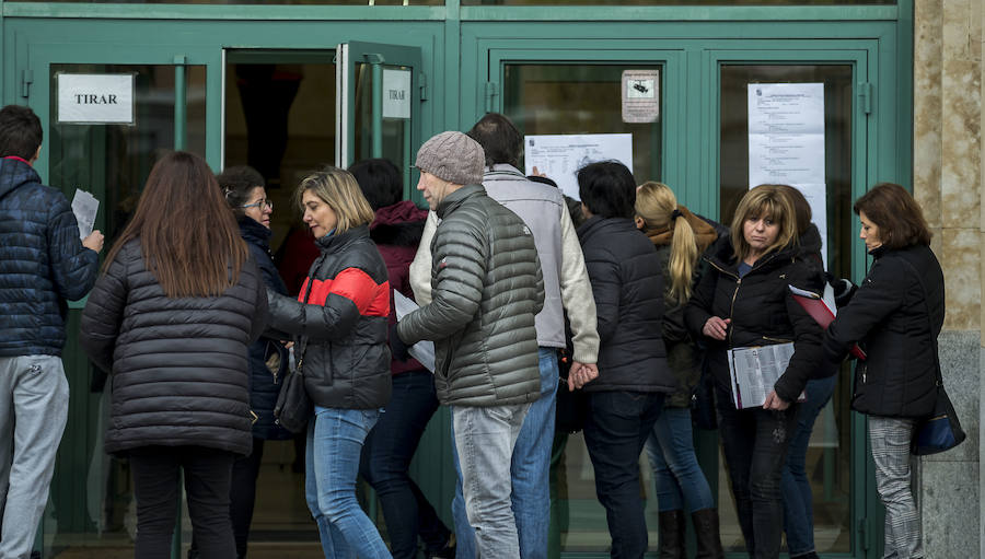 Fotos: Repetición de la oposición de personal de servicios