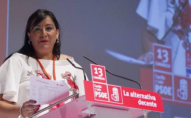 Ana Sánchez, secretario de Organización del PSCyL-PSOE, en un congreso regional del partido en Zamora.