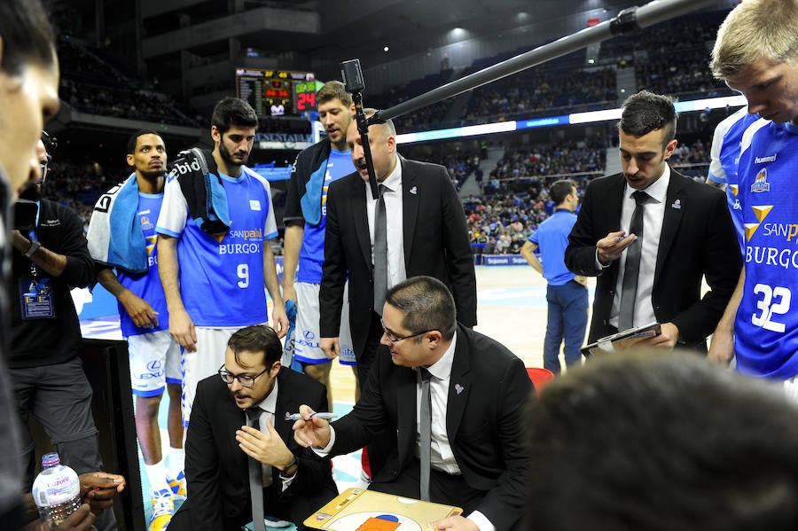 Un resumen en imágenes del partido que ha enfrentado hoy al Movistar Estudiantes y el San Pablo Burgos en el Wizink Center de Madrid.