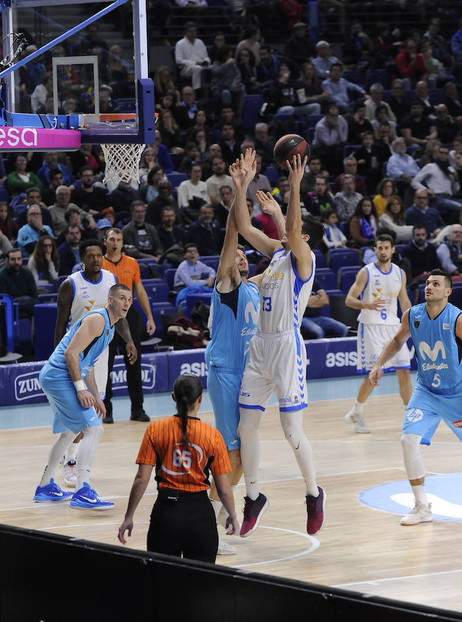 Un resumen en imágenes del partido que ha enfrentado hoy al Movistar Estudiantes y el San Pablo Burgos en el Wizink Center de Madrid.