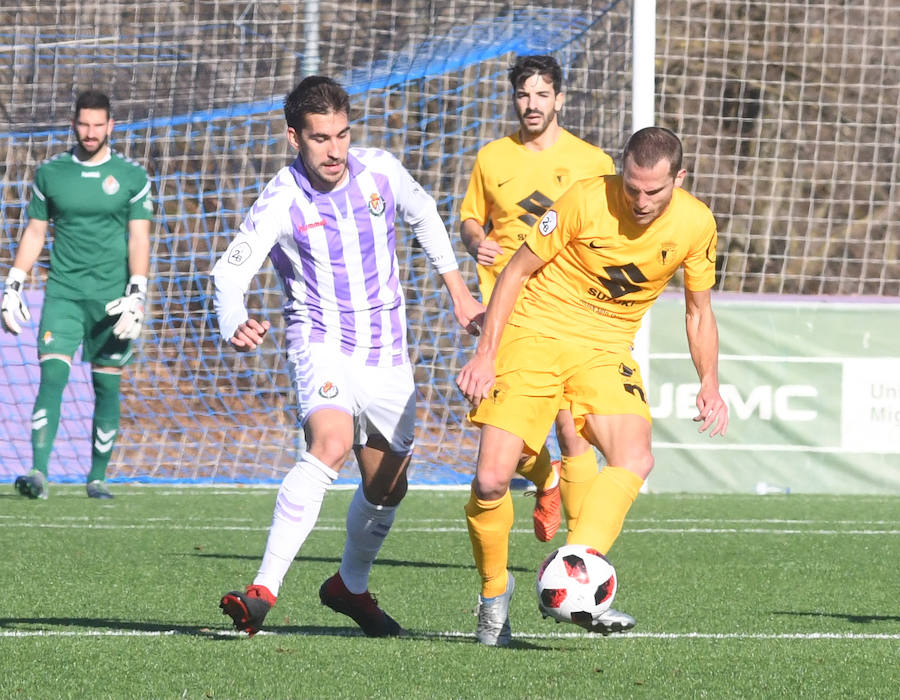 Imágenes de la derrota del Burgos CF frente al Real Valladolid B.