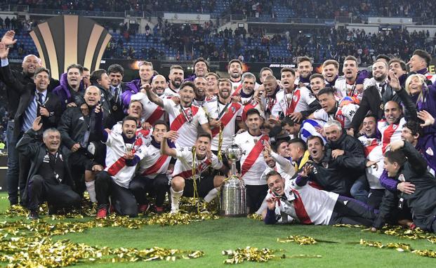 Los jugadores de River Plate, con su cuarta Copa Libertadores. 