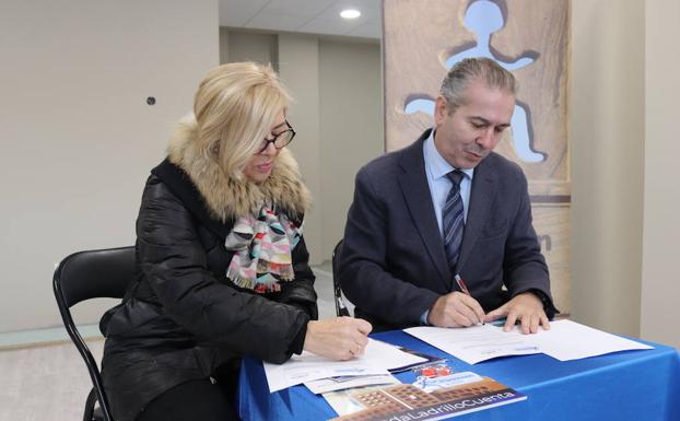 Momento de la firma del patrocinio