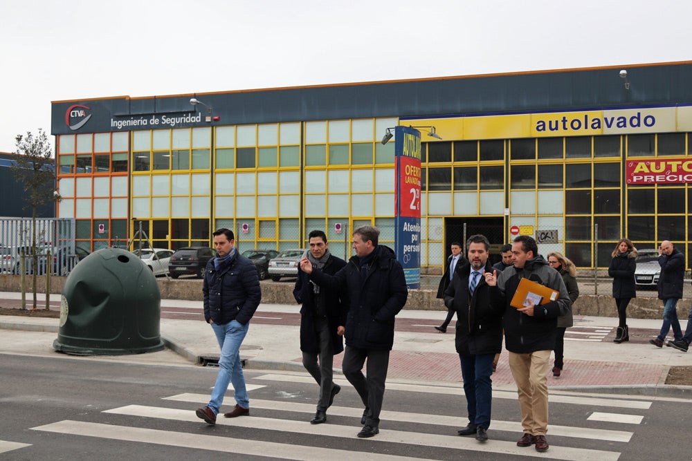 Fotos: Concluye la tercera fase de remodelación de la calle Alcalde Martín Cobos