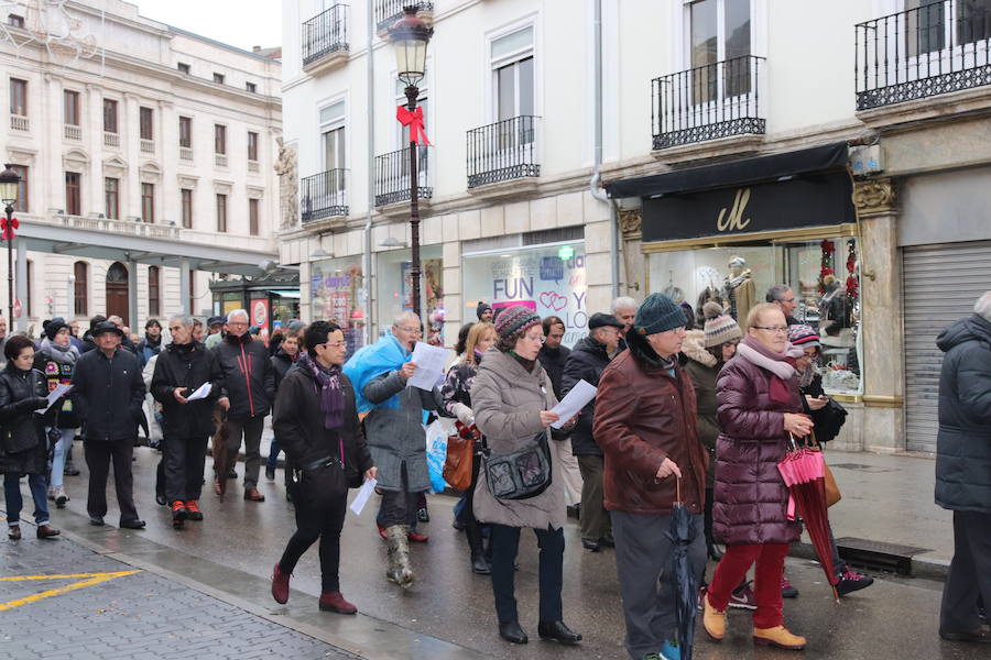 Fotos: Manifestación por unas pensiones dignas de la Coordinadora Estatal en Defensa del Sistema Público de Pensiones en Burgos