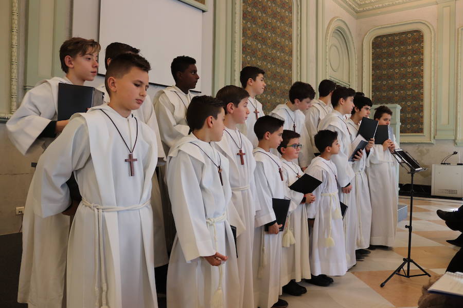 La Escolanía de Puri Cantores de la Catedral de Burgos ha elegido al niño que será el encargado de protagonizar el Obispillo 2018 el próximo 28 de diciembre. El elegido ha sido Ángel Rodrigo del Olmo