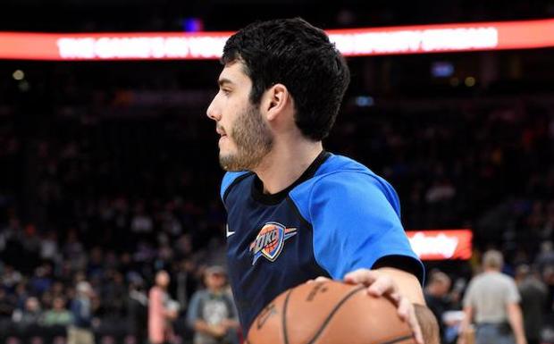 Álex Abrines, antes del partido. 