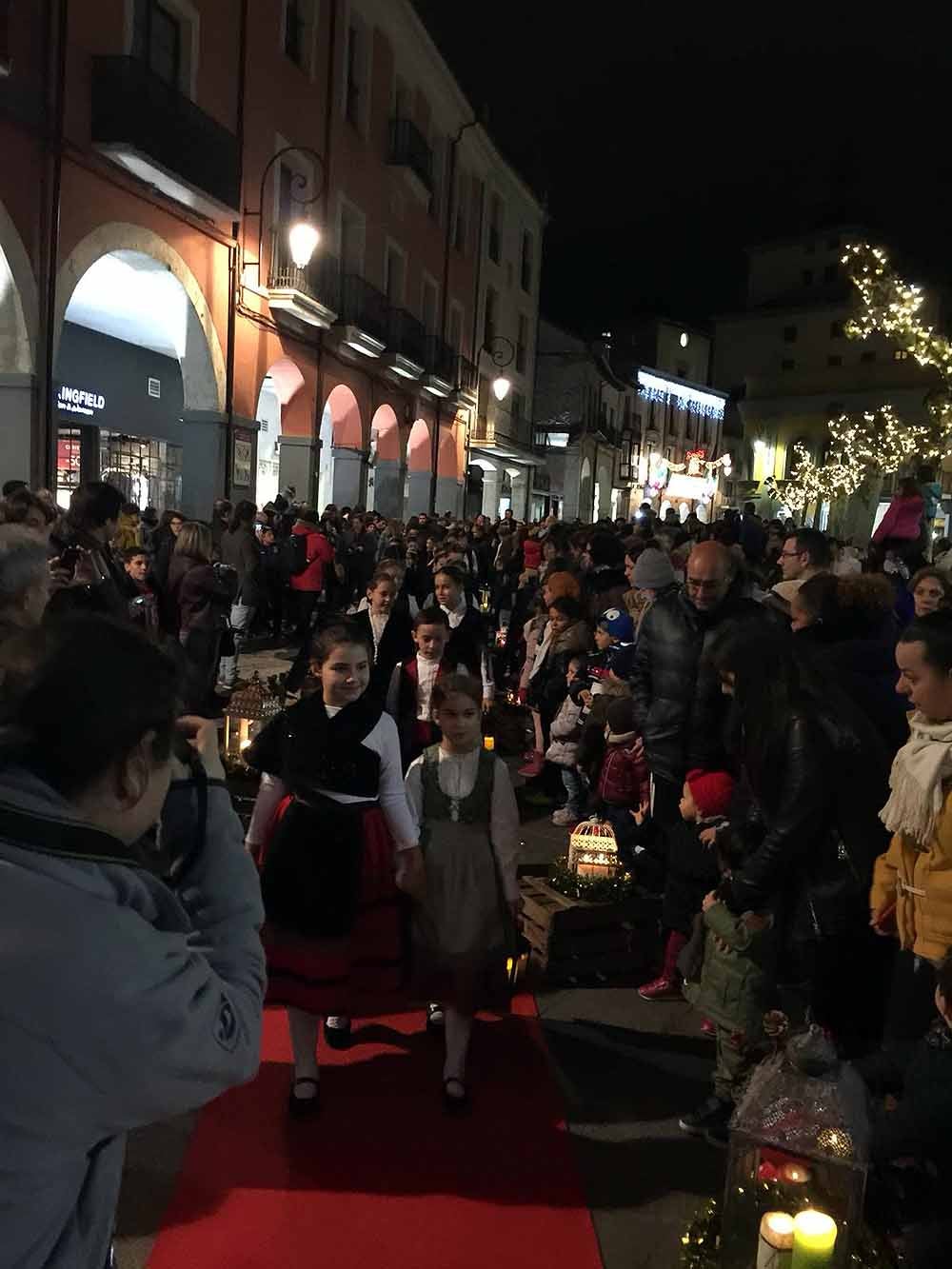 El espectáculo 'Fantasía de luz' inauguró la programación navideña de Aranda de Duero