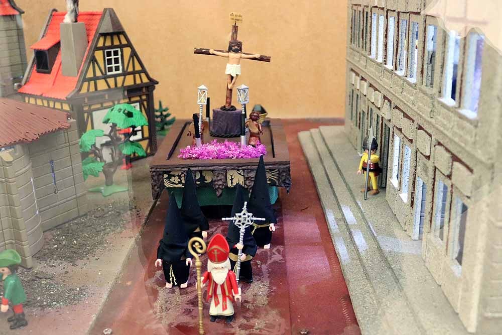 El MEH acoge una nueva exposición temporal con figuras de Playmobil sobre el hito del descubrimiento del nuevo mundo.