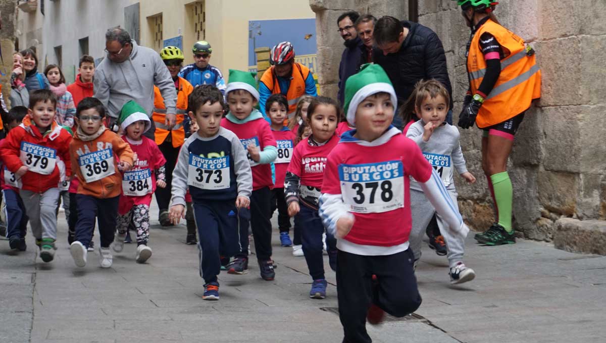 300 deportistas participaron en la carrera navideña de Medina de Pomar. Jorge Alonso y Asun García fueron los más rápidos.
