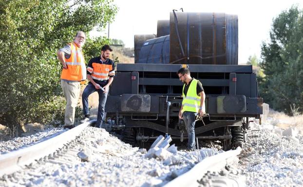 Imagen del descarrilamiento sufrido este verano en el tramo de conexión con Burgos, el único activo