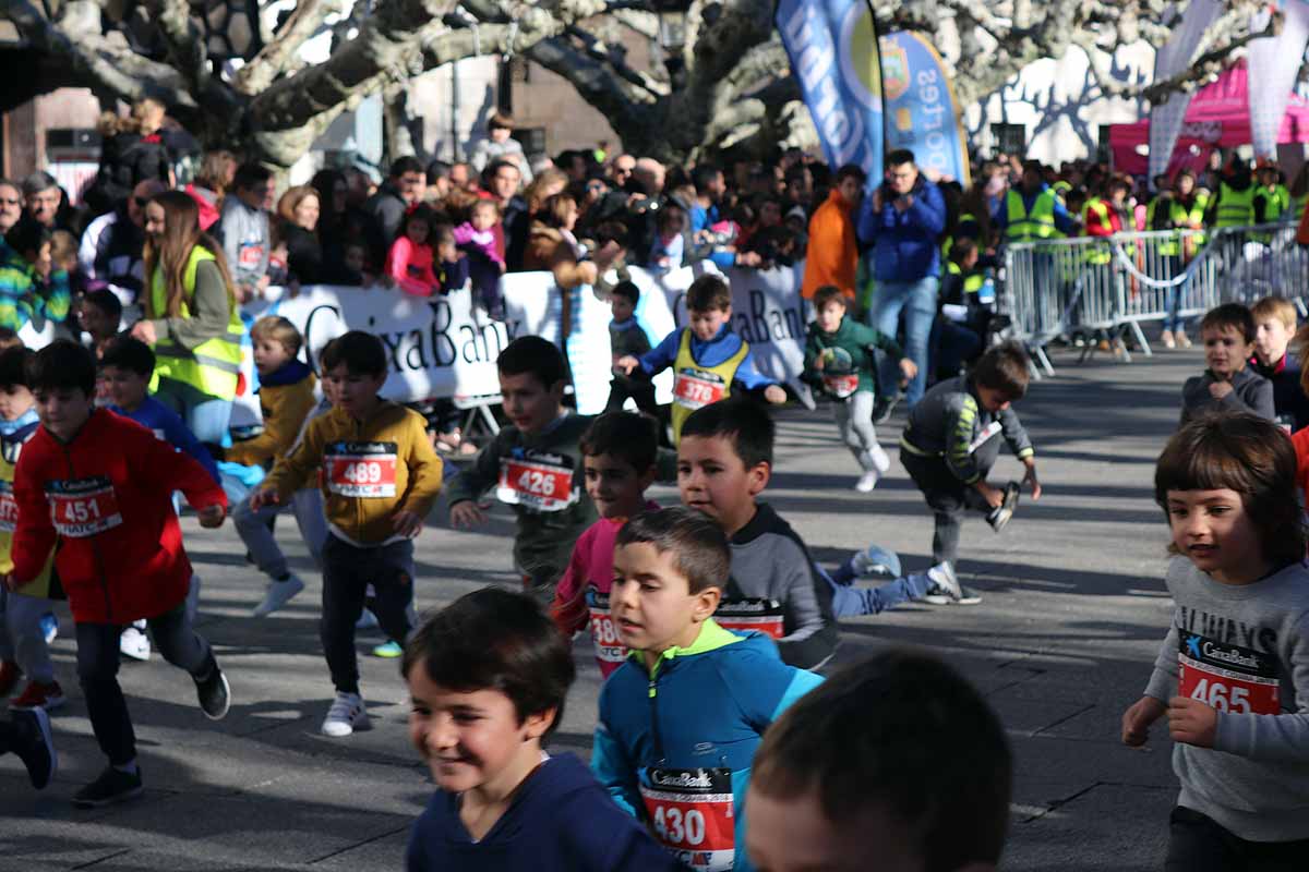 Cientos de niños han participado en la última mañana del año en la XXIX San Silvestre Cidiana