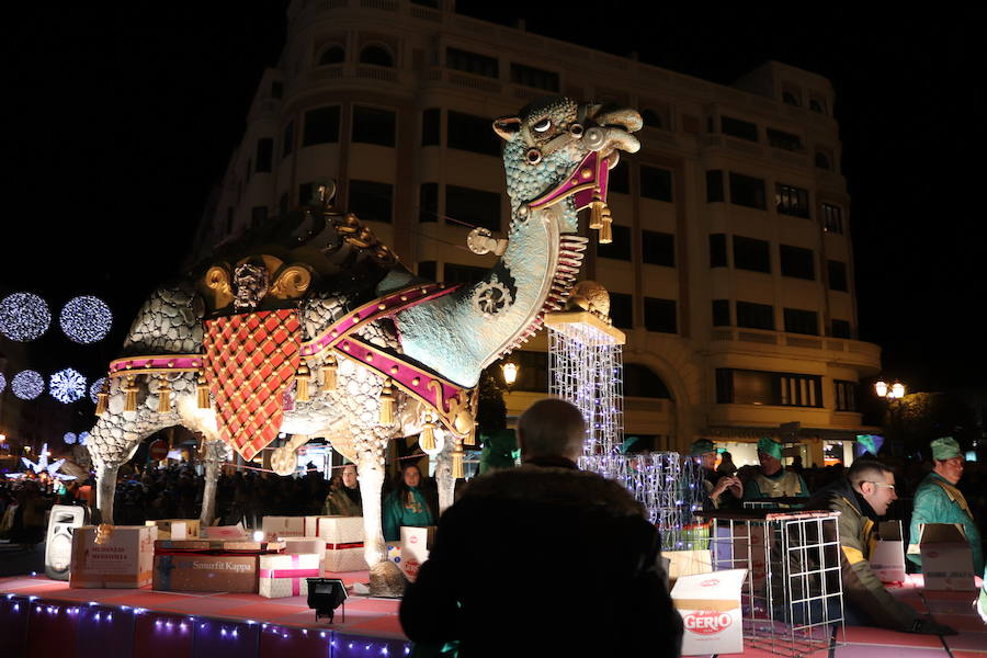 Fotos: La Cabalgata de Reyes de Burgos, en imágenes