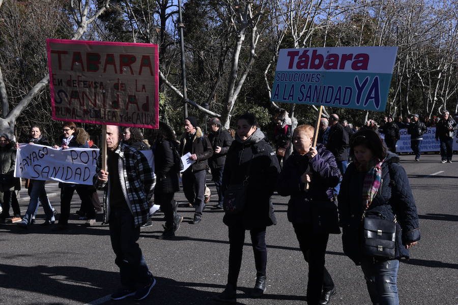 Fotos: Manifestación en Valladolid en defensa de la sanidad pública de Castilla y León