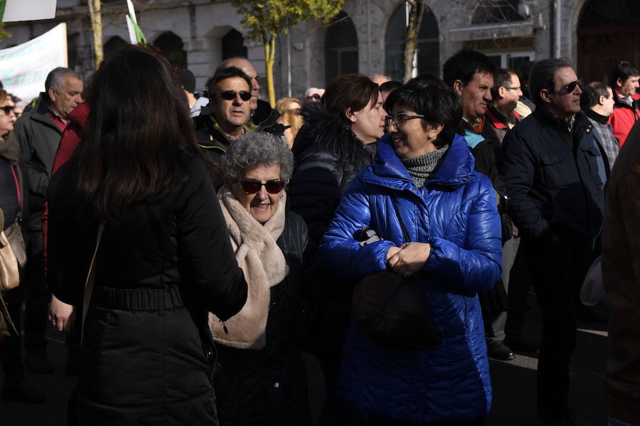 Fotos: Manifestación en Valladolid en defensa de la sanidad pública de Castilla y León