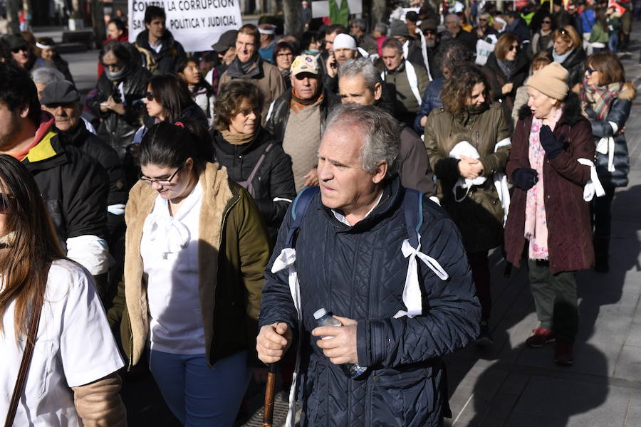 Fotos: Manifestación en Valladolid en defensa de la sanidad pública de Castilla y León