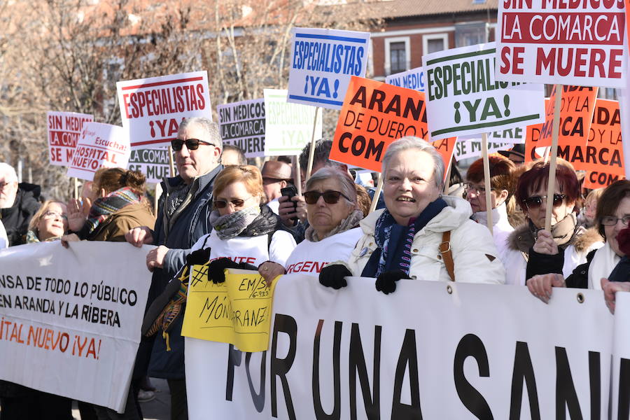 Fotos: Manifestación en Valladolid en defensa de la sanidad pública de Castilla y León