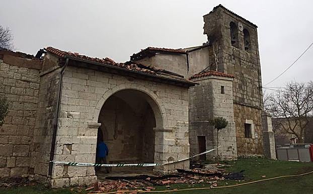 Iglesia de Arrya de Oca tras el incendio. 