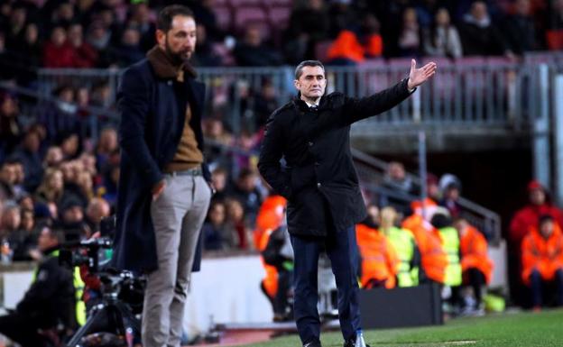 Pablo Machín y Ernesto Valverde, durante el partido.