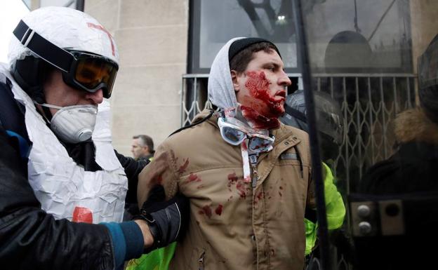 Detenido tras los disturbios ocurridos el fin de semana en Francia en las manifestaciones convocadas por los 'chalecos amarillos'.