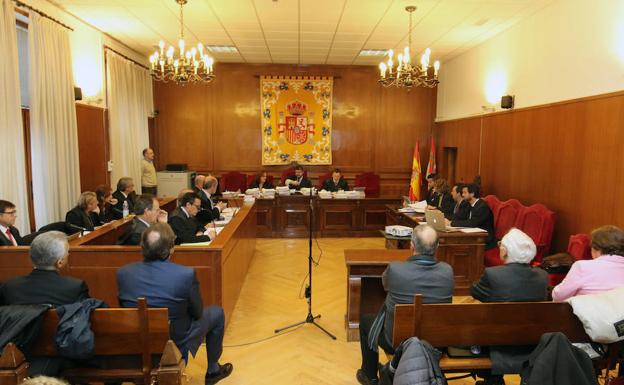 Vista general de la sala en la que se ha desarrollado el primer día del juicio oral este martes. 