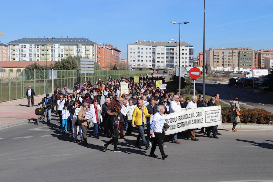 Fotos: Imágenes de la manifestación por la Atención Primaria en Burgos