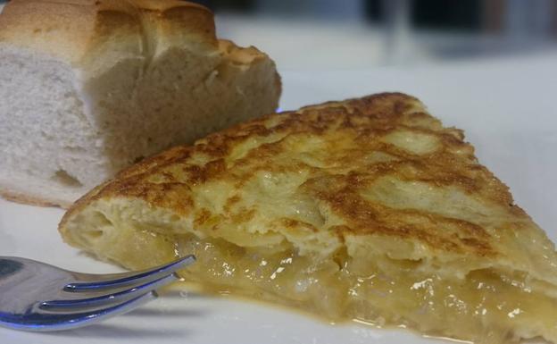 Siete afectados por gastroenteritis tras consumir tortilla en un establecimiento de Palencia