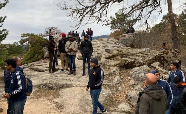 Imágenes de la delegación india que ayer visitó Quintanar de la Sierra. 