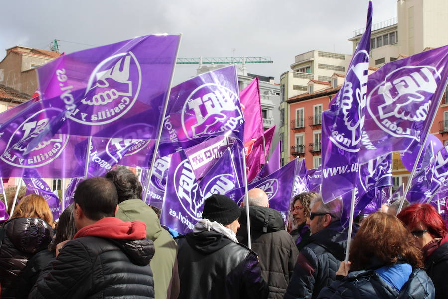 Las reivindicaciones del 8 de Marzo han movilizado, conjuntamente, a estudiantes y trabajadoras contra la discriminación laboral de las mujeres y el techo de cristal