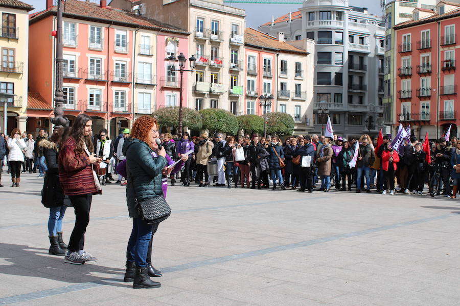 Las reivindicaciones del 8 de Marzo han movilizado, conjuntamente, a estudiantes y trabajadoras contra la discriminación laboral de las mujeres y el techo de cristal