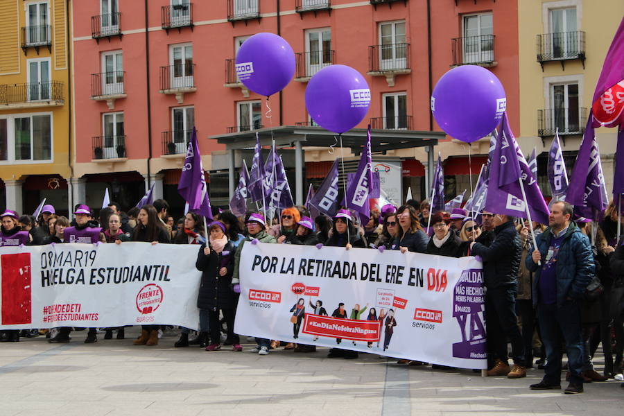 Las reivindicaciones del 8 de Marzo han movilizado, conjuntamente, a estudiantes y trabajadoras contra la discriminación laboral de las mujeres y el techo de cristal