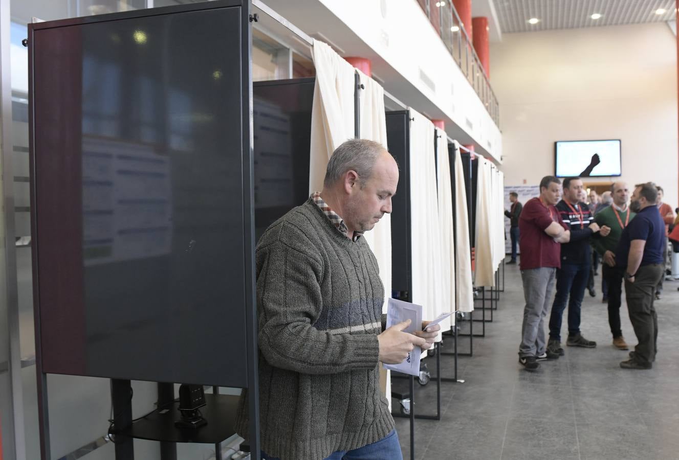 Tras recibir 1.159 votos en las elecciones celebradas hoy, frente a los 787 de su rival, el hasta ahora presidente Carlos Rico, que ha estado al frente de la cooperativa durante los últimos 16 años