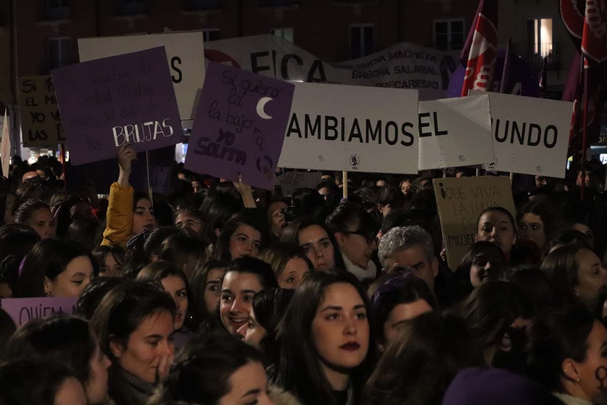 Más de 15.000 burgaleses se suman a otra movilización del 8-M histórica.