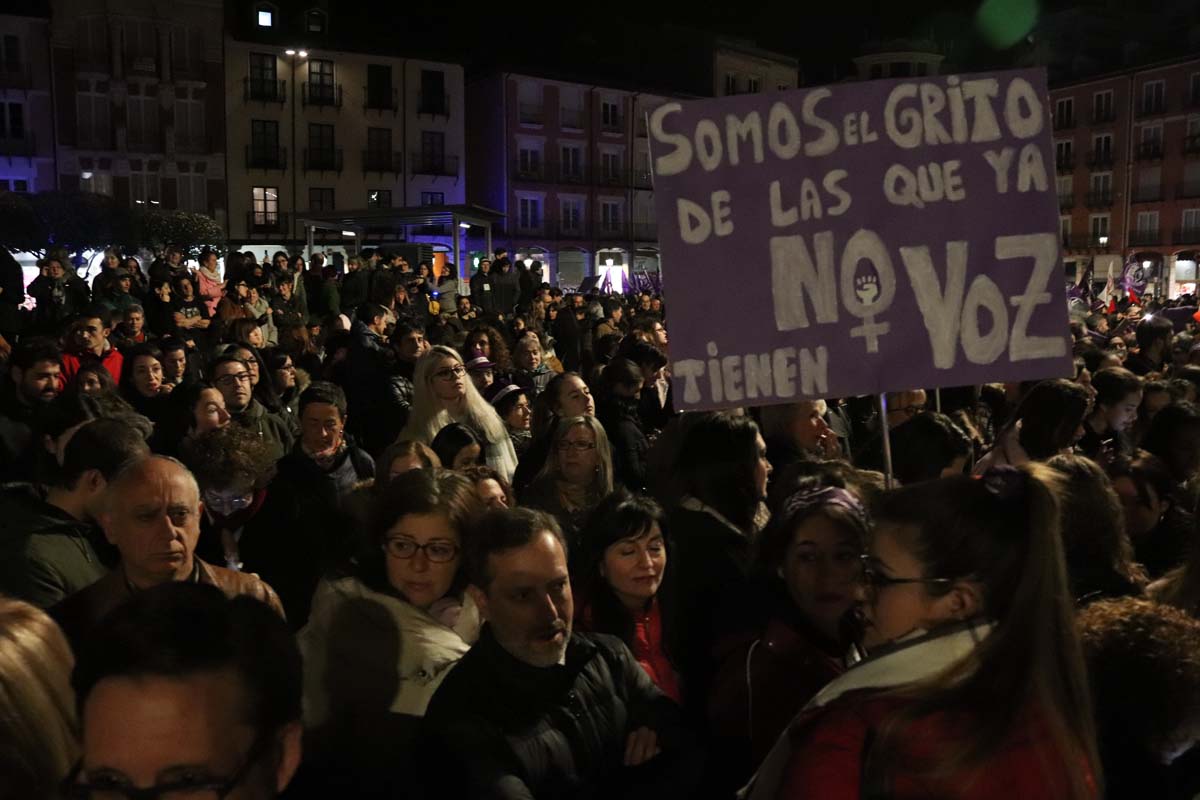 Más de 15.000 burgaleses se suman a otra movilización del 8-M histórica.