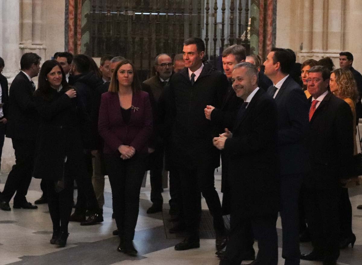 El presidente del Gobierno, Pedro Sánchez, ha culminado su viaje a Burgos con una visita a la Catedral.